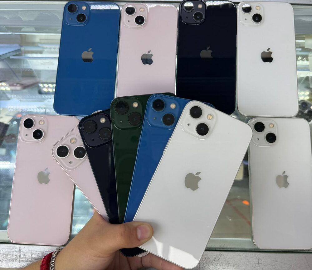iPhone 13 en varios colores